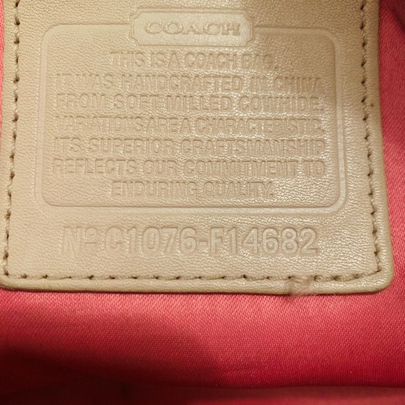 Coach Handbag - Picture 3 of 6